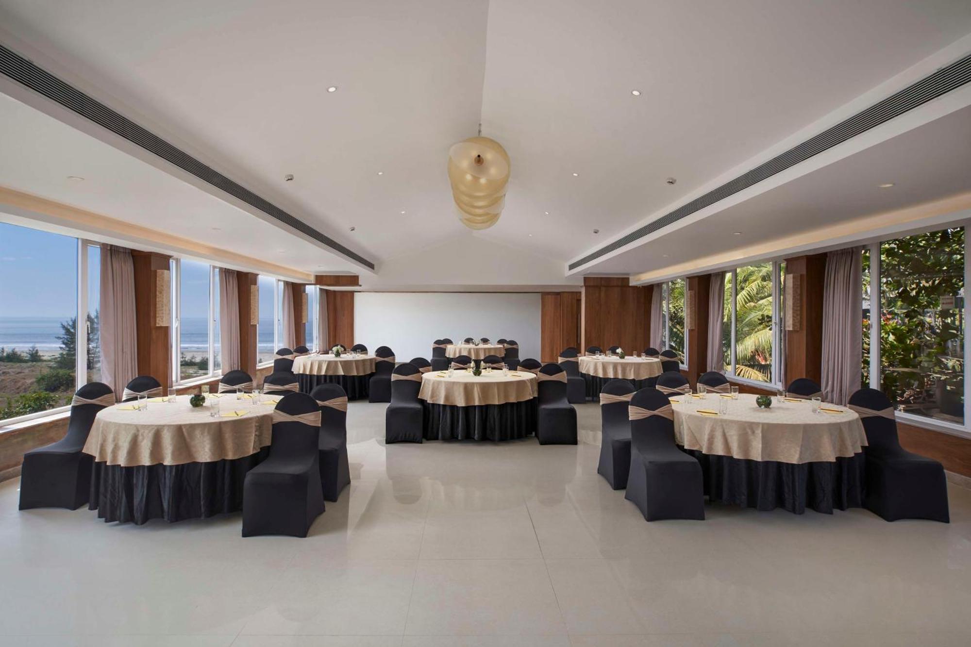 Mandrem Beach Resort, A Member Of Radisson Individuals Retreat Luaran gambar